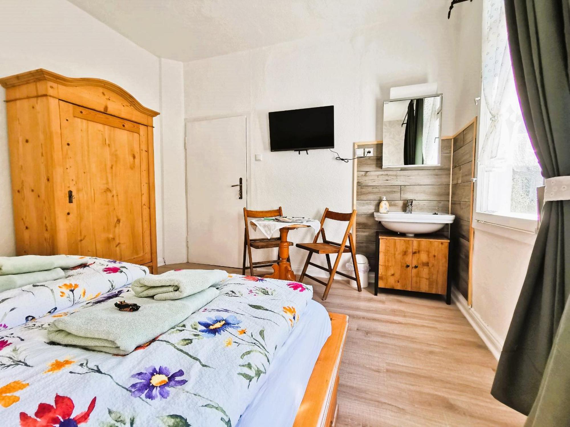 Pension Im Tal Der Stille Treseburg Exteriör bild